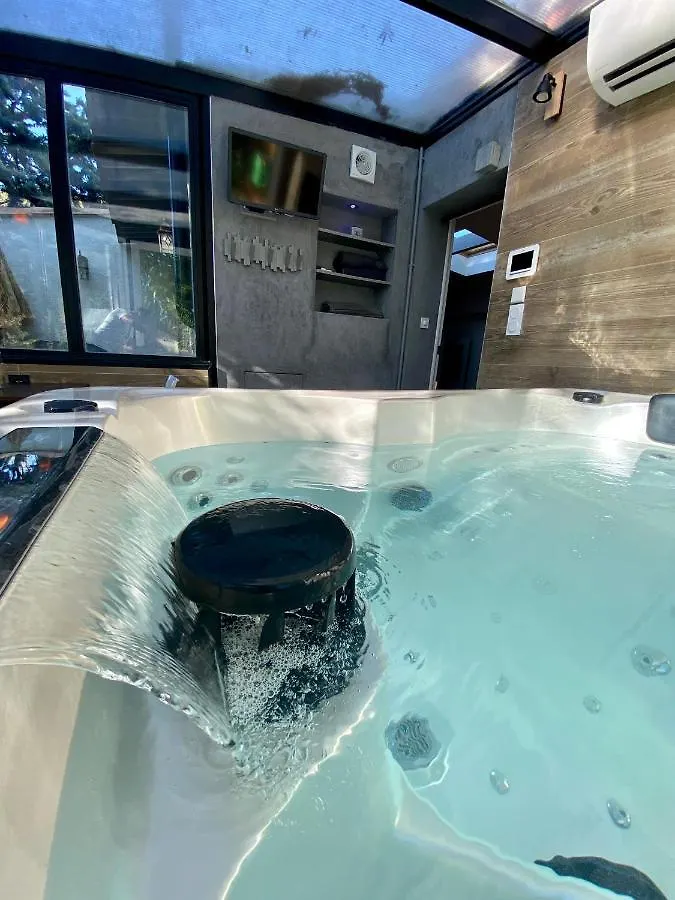suite phantastica Mirabeau 0*,  France